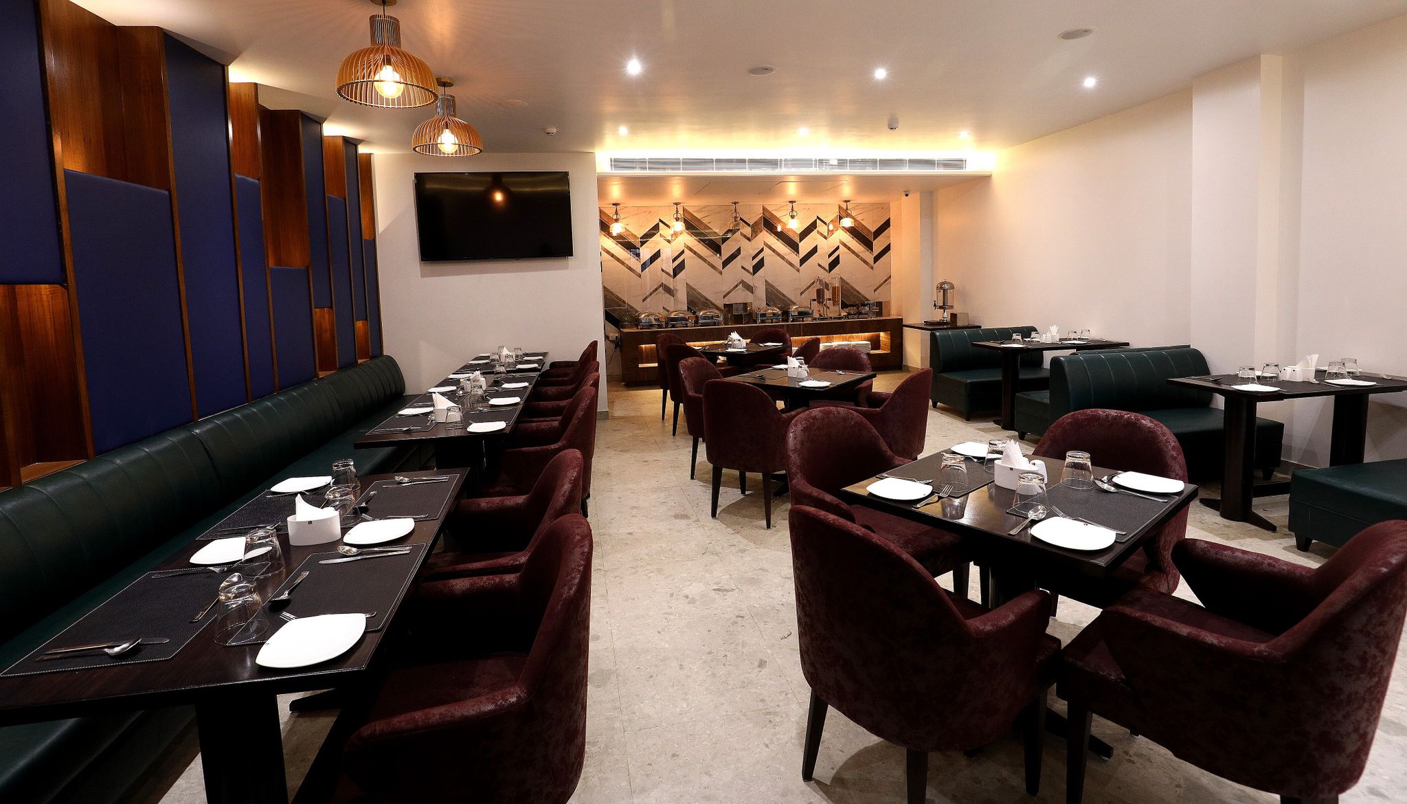 Food & Dining