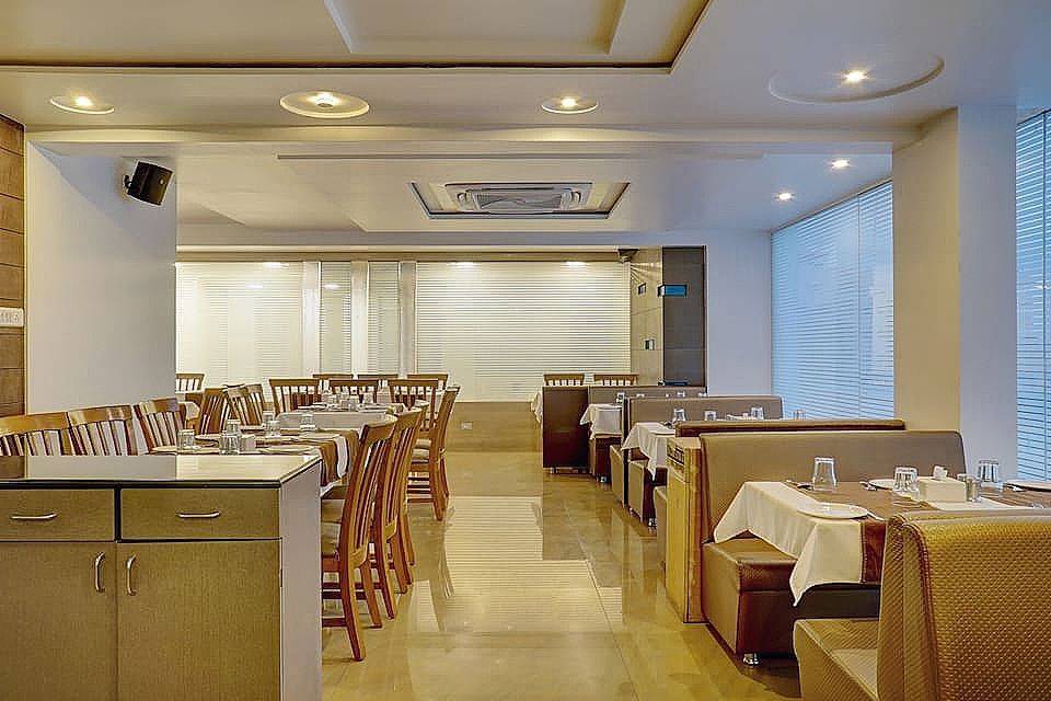 Food & Dining