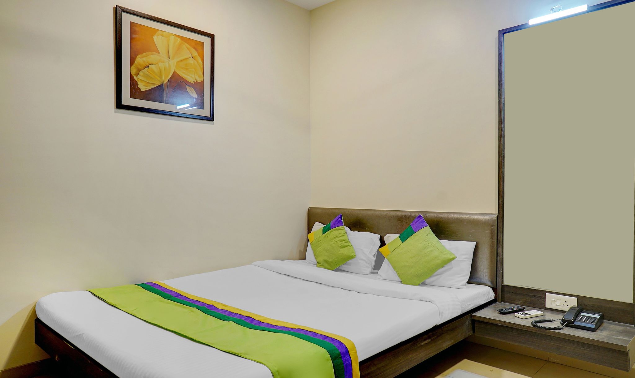 Treebo Bhagyashree Executive Deluxe Double Room