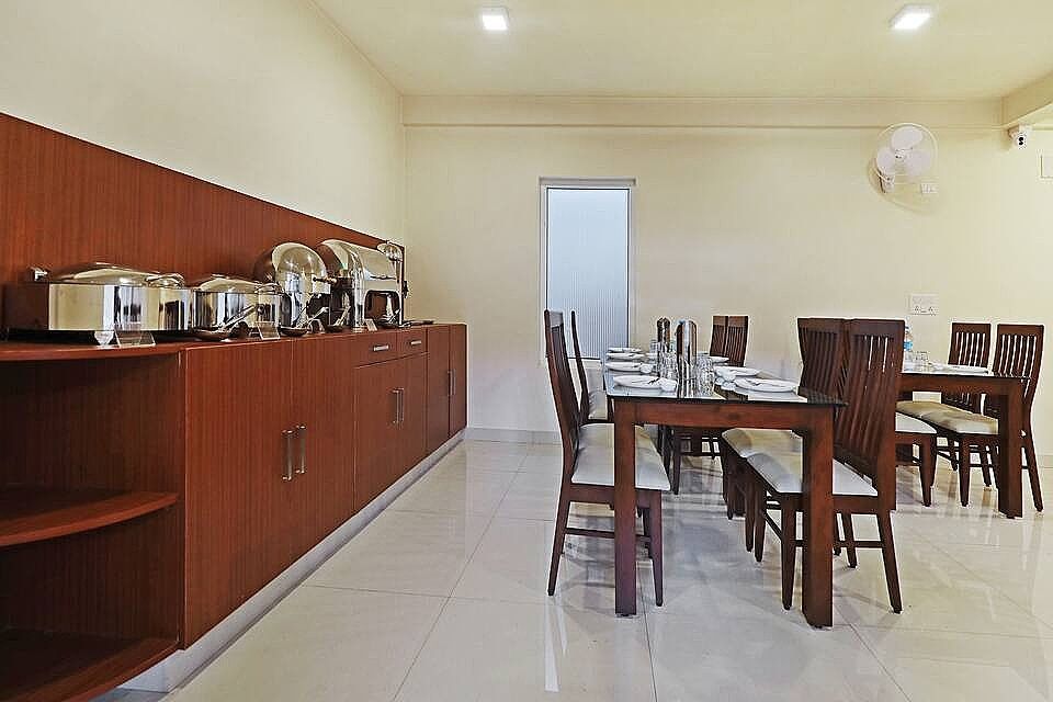 Food & Dining