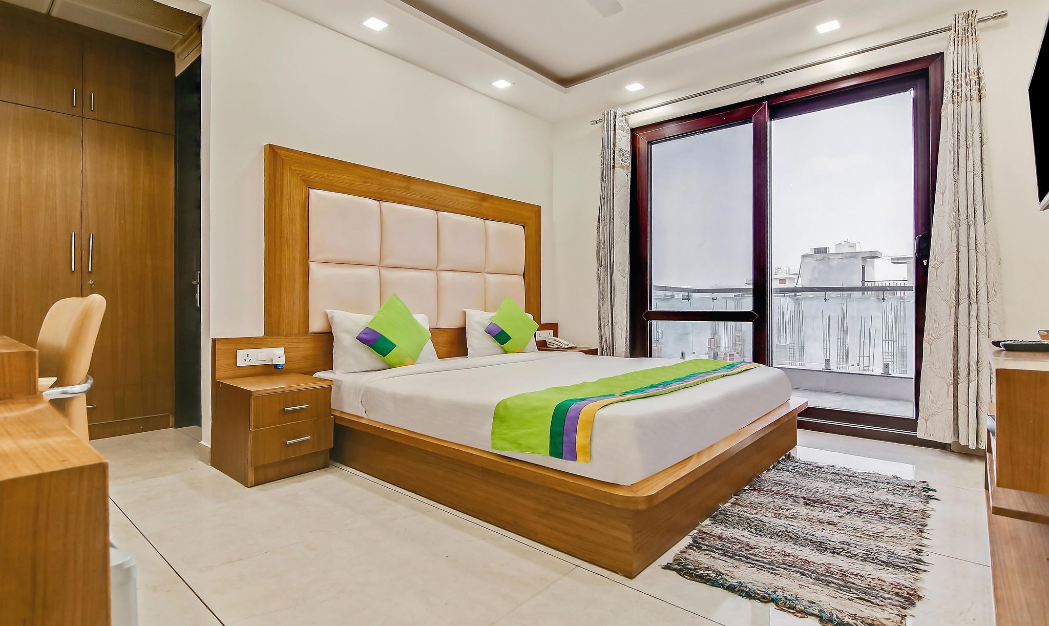 Treebo Trend Amexx Residency Sector 27 Standard Double Room 3