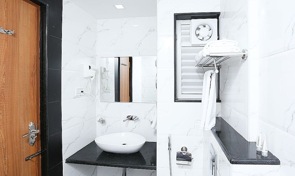 Treebo The Galaxy Chandapura Deluxe Double Room 10