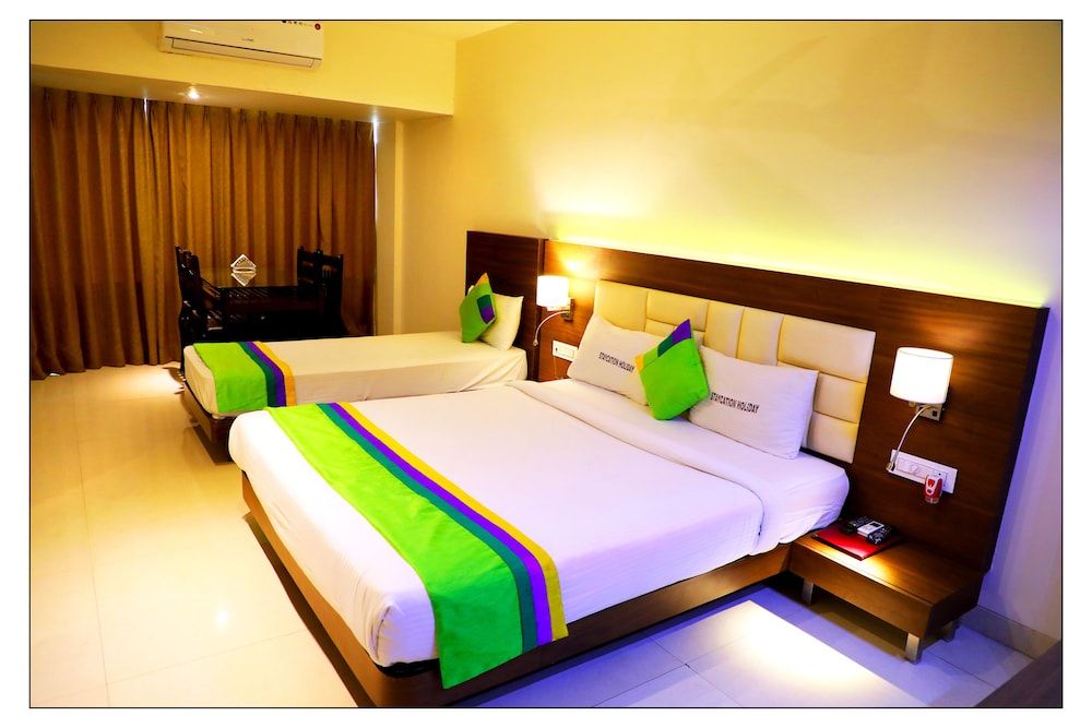 Treebo Trend Staycation Holiday Premium Room, 1 Queen Bed, Non Smoking 13