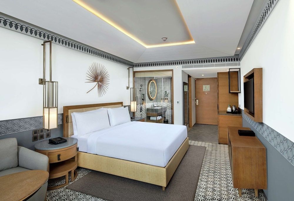 DoubleTree by Hilton Goa-Panaji Deluxe Room, 1 King Bed, Garden View 3