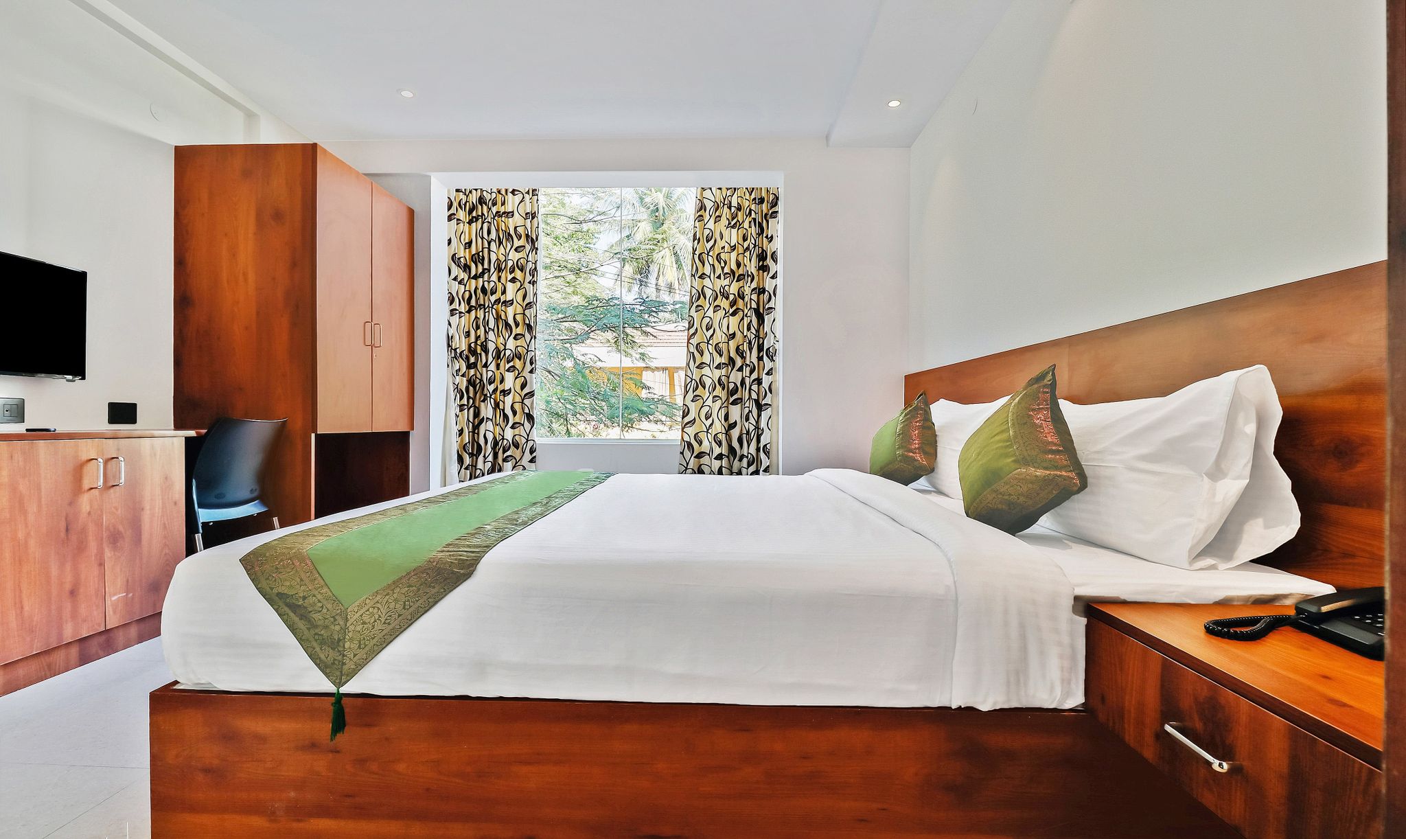 Treebo Blu Orchid Standard Double Room 4