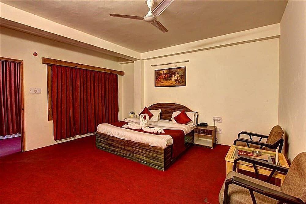 Hotel Monarch Residency Manali Club Room 3