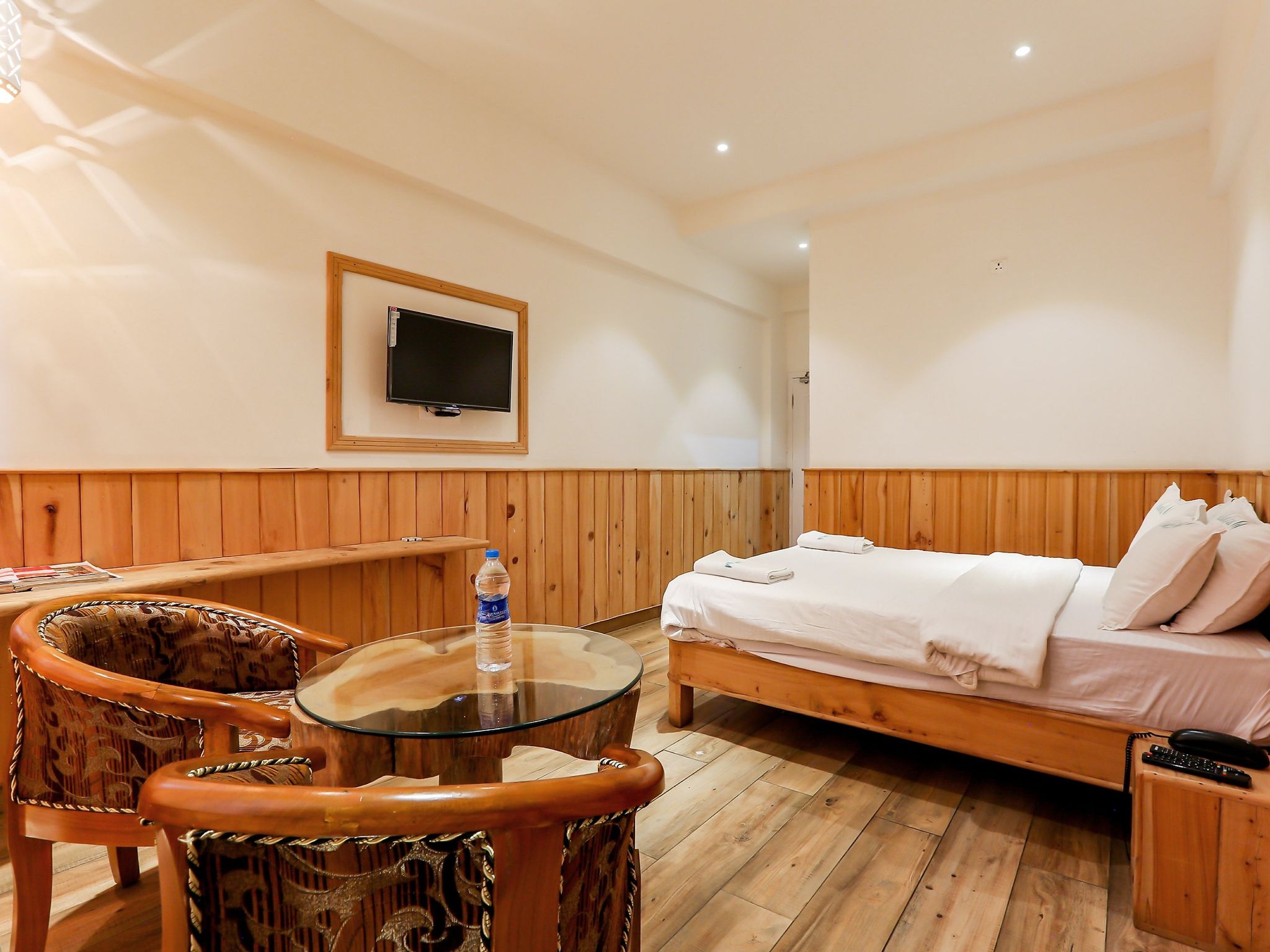 Al Woodlands Residency Classic Room (Non- Garden view) 6