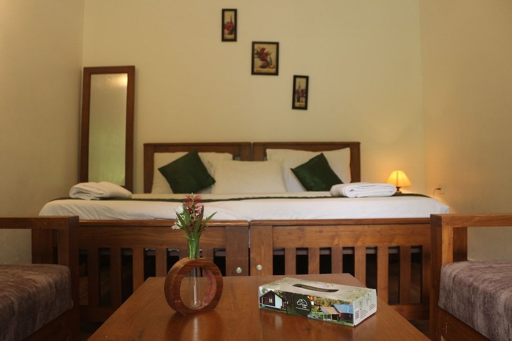 Logan Camp Ooty Superior Double Room 3