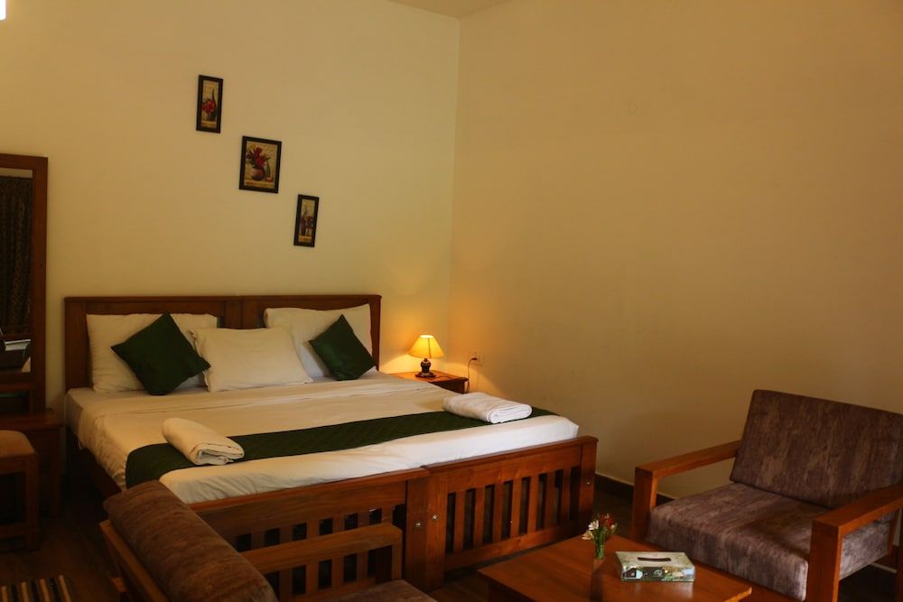 Logan Camp Ooty Superior Double Room 2