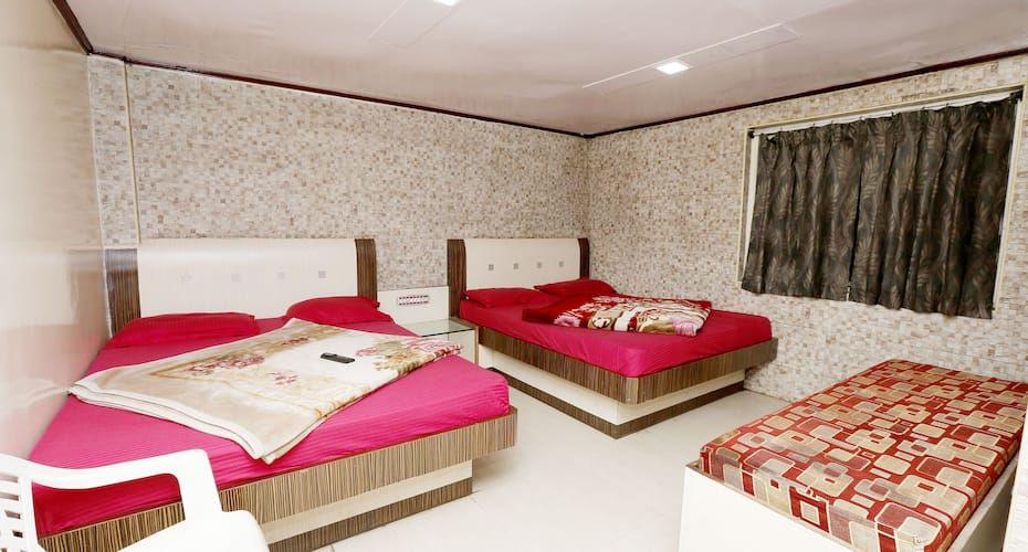 Double Deluxe Bedroom