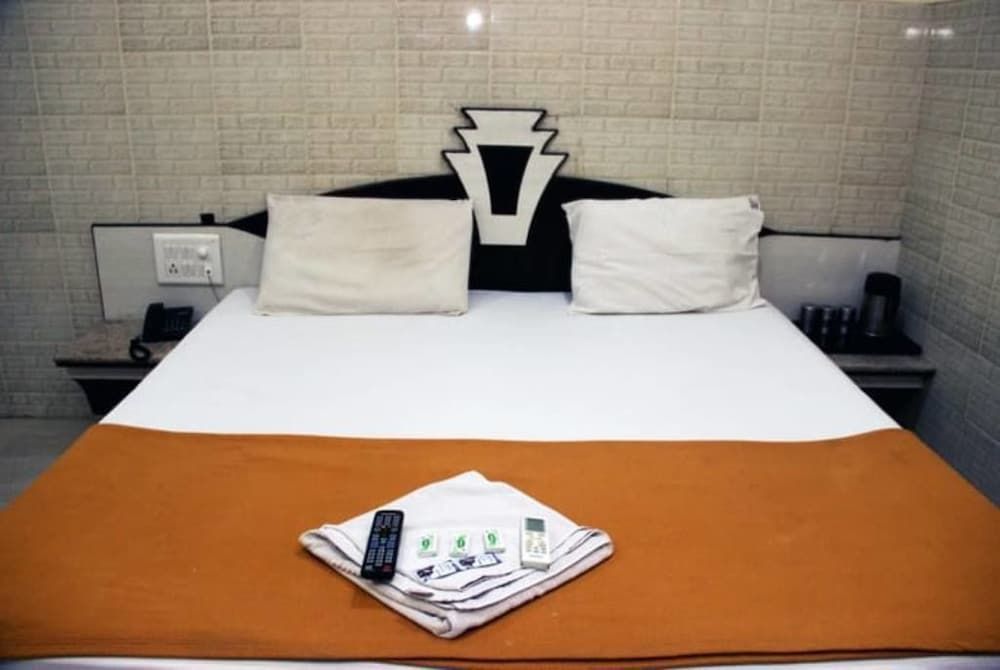 undefined Apple Sai Residency 4