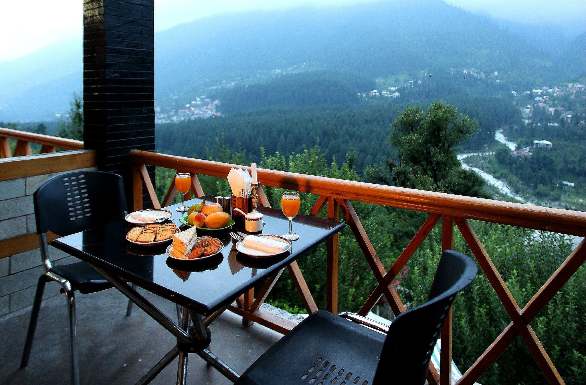 Naina Resort