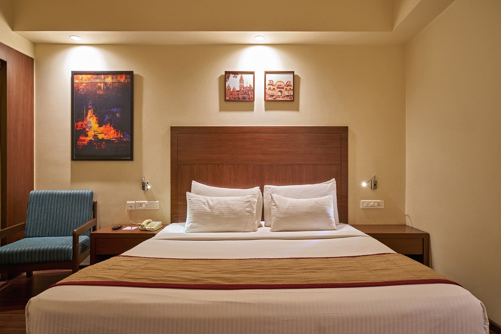 Hotel Oriental Grand Deluxe Room 5