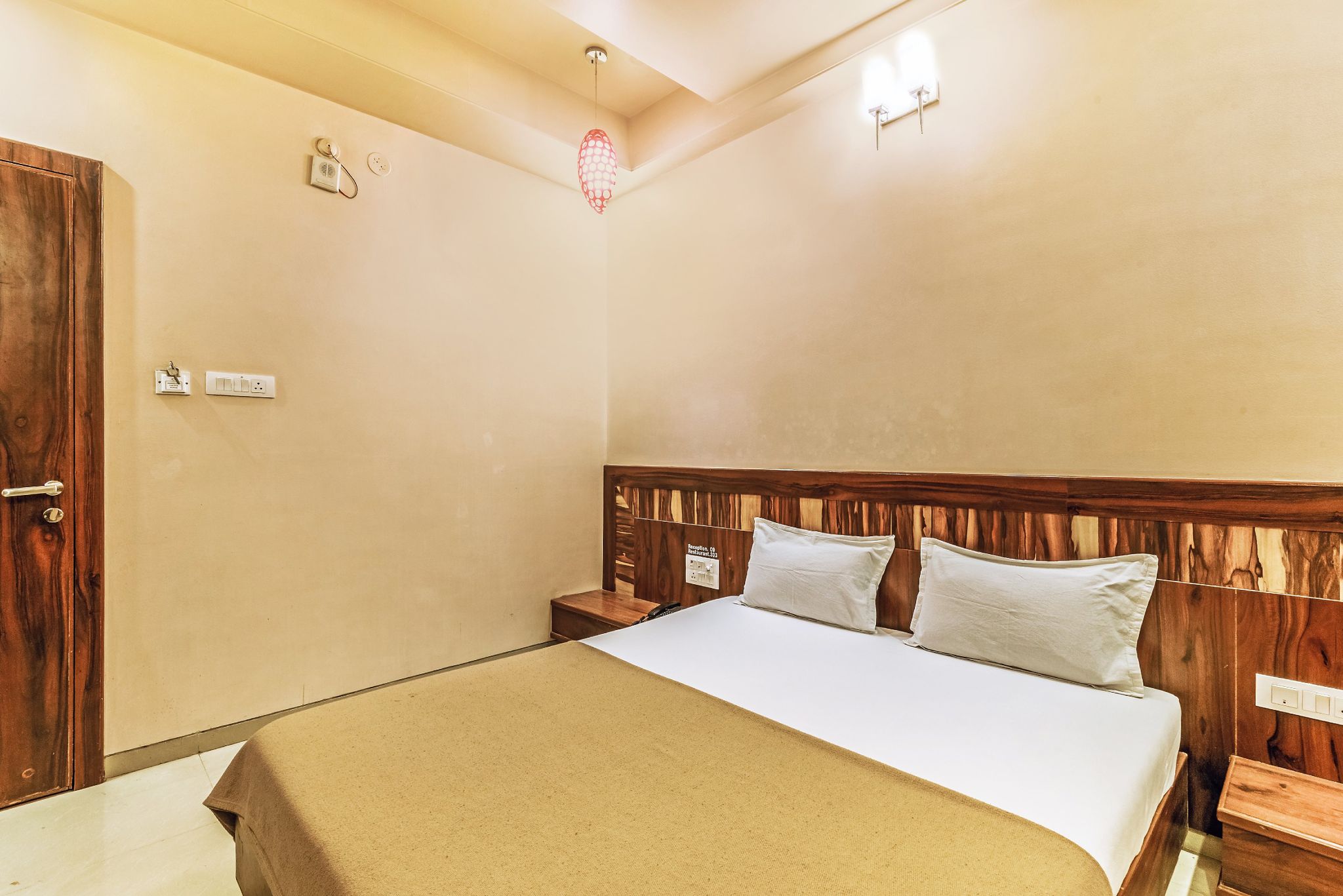 Hotel Sai Asara Double Bed Non Ac 4