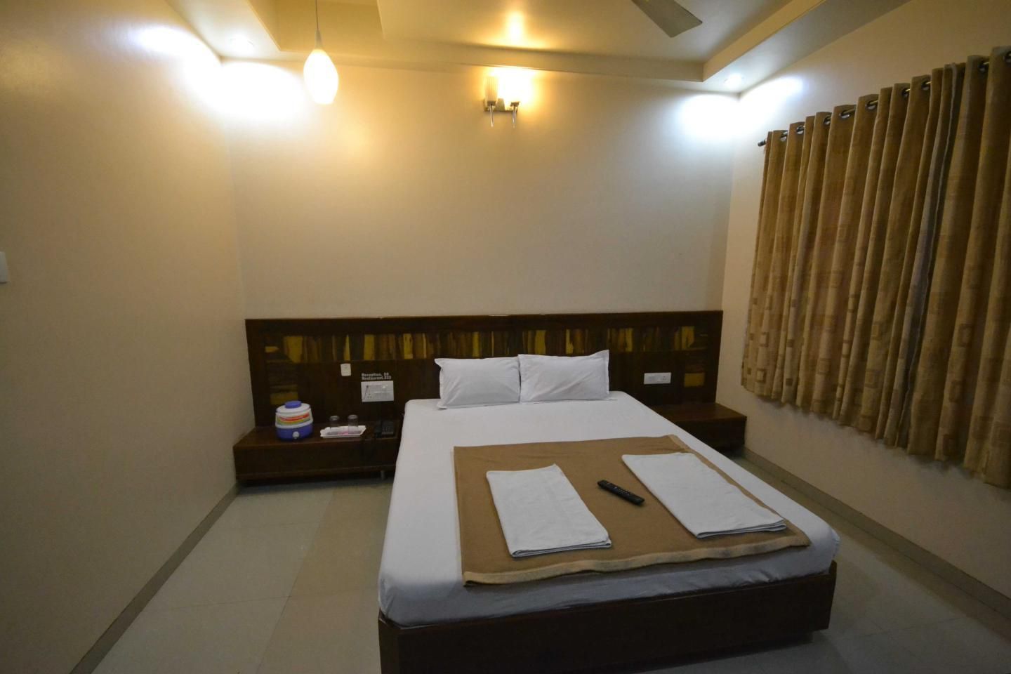 Hotel Sai Asara Double Bed Non Ac 15