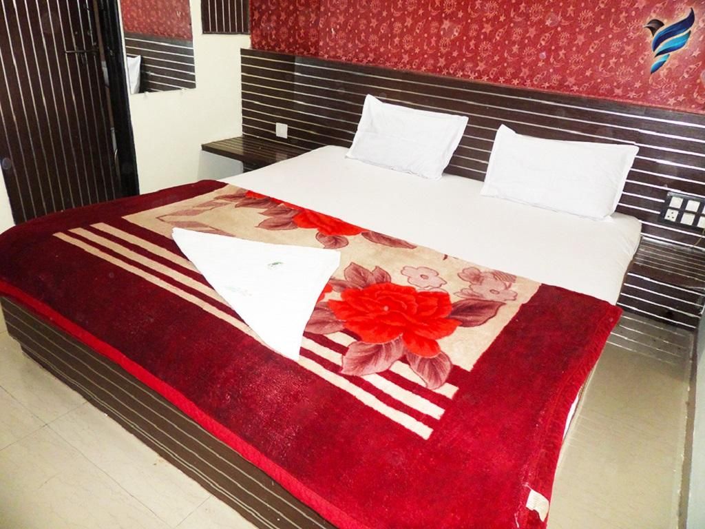 Deluxe Four Bed Non ac