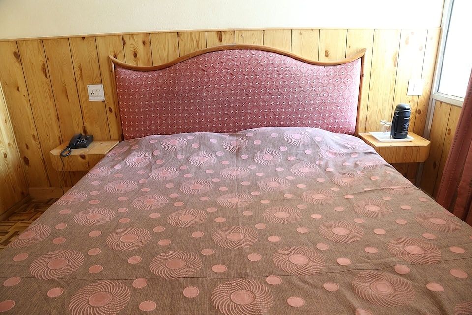 Hotel Yak Deluxe Room 3