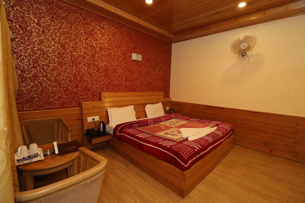 Gezellig Inn - Golden Apple | Cosy Rooms Deluxe Room 2