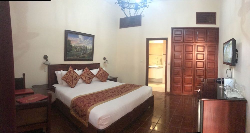 Classic Room, 1 Queen Bed