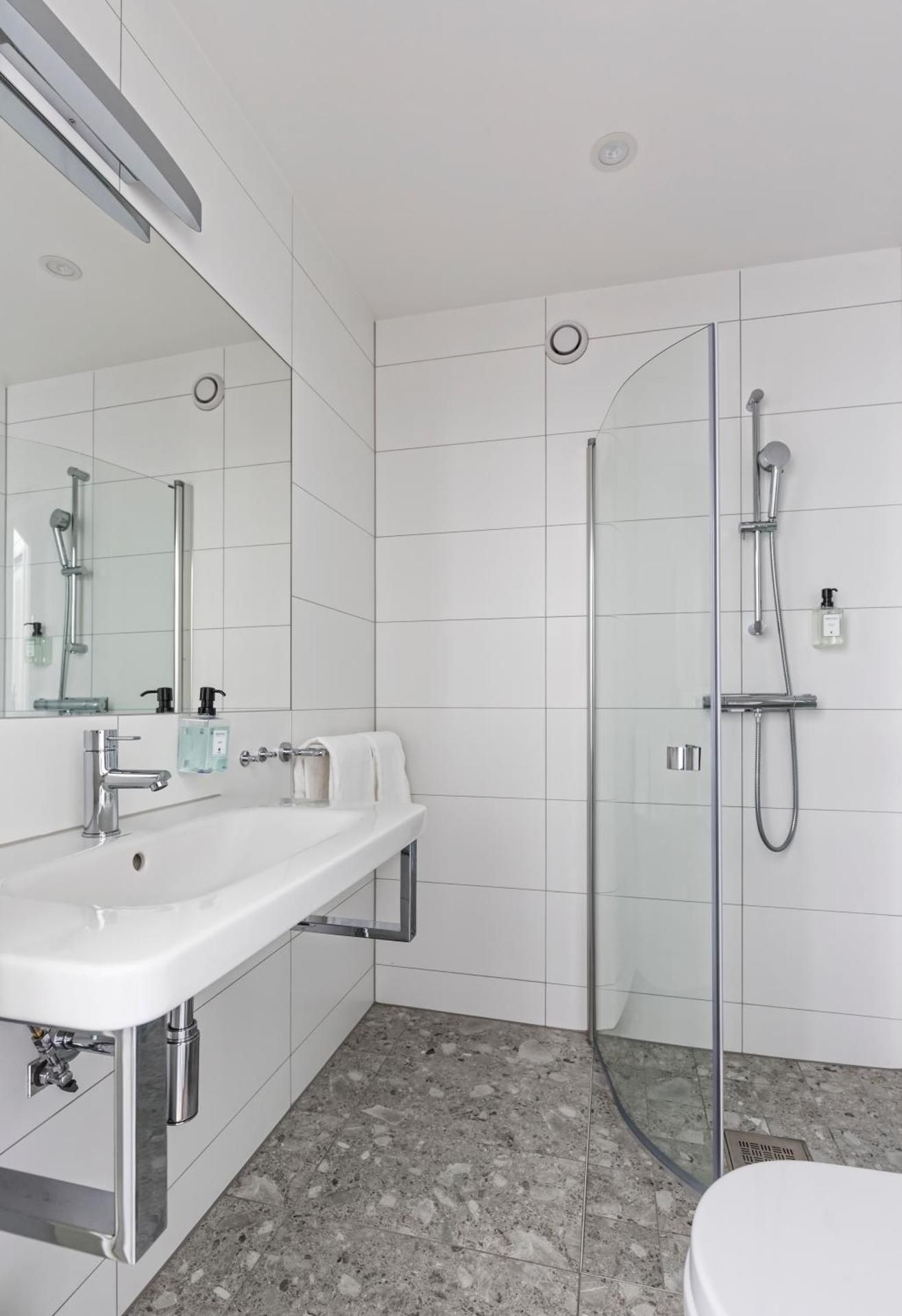 Twin Room with Patio and Evening Meal