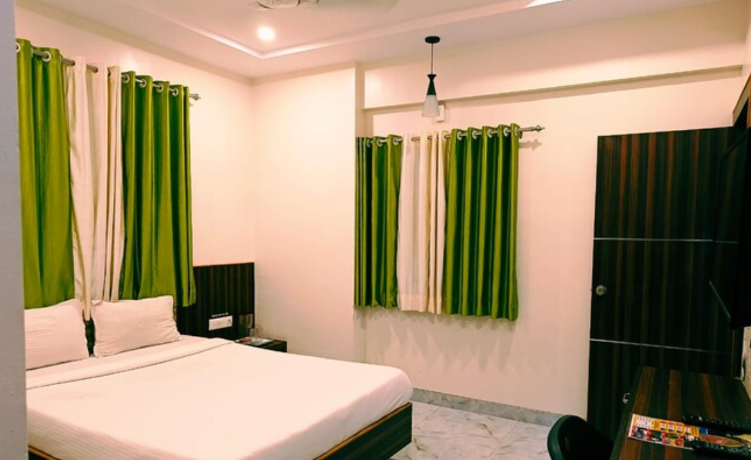 Double Bed Non AC
