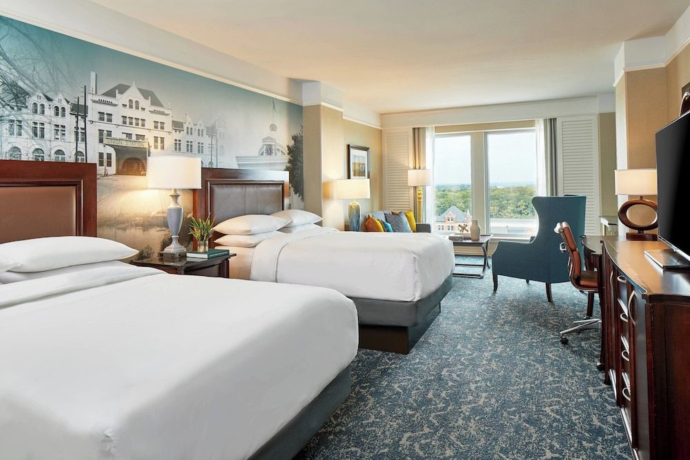 Junior Suite, Multiple Beds