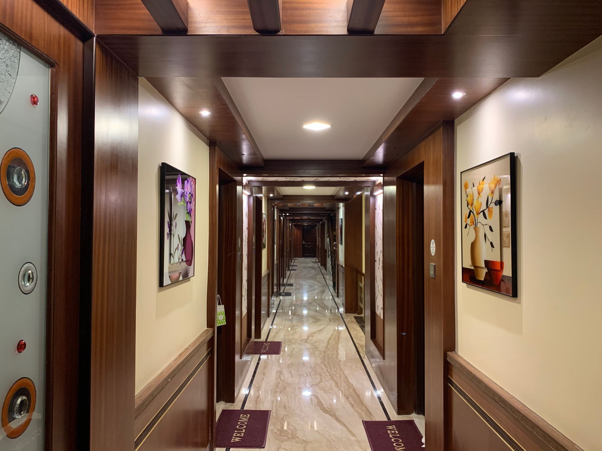 undefined Beverly Villa  4