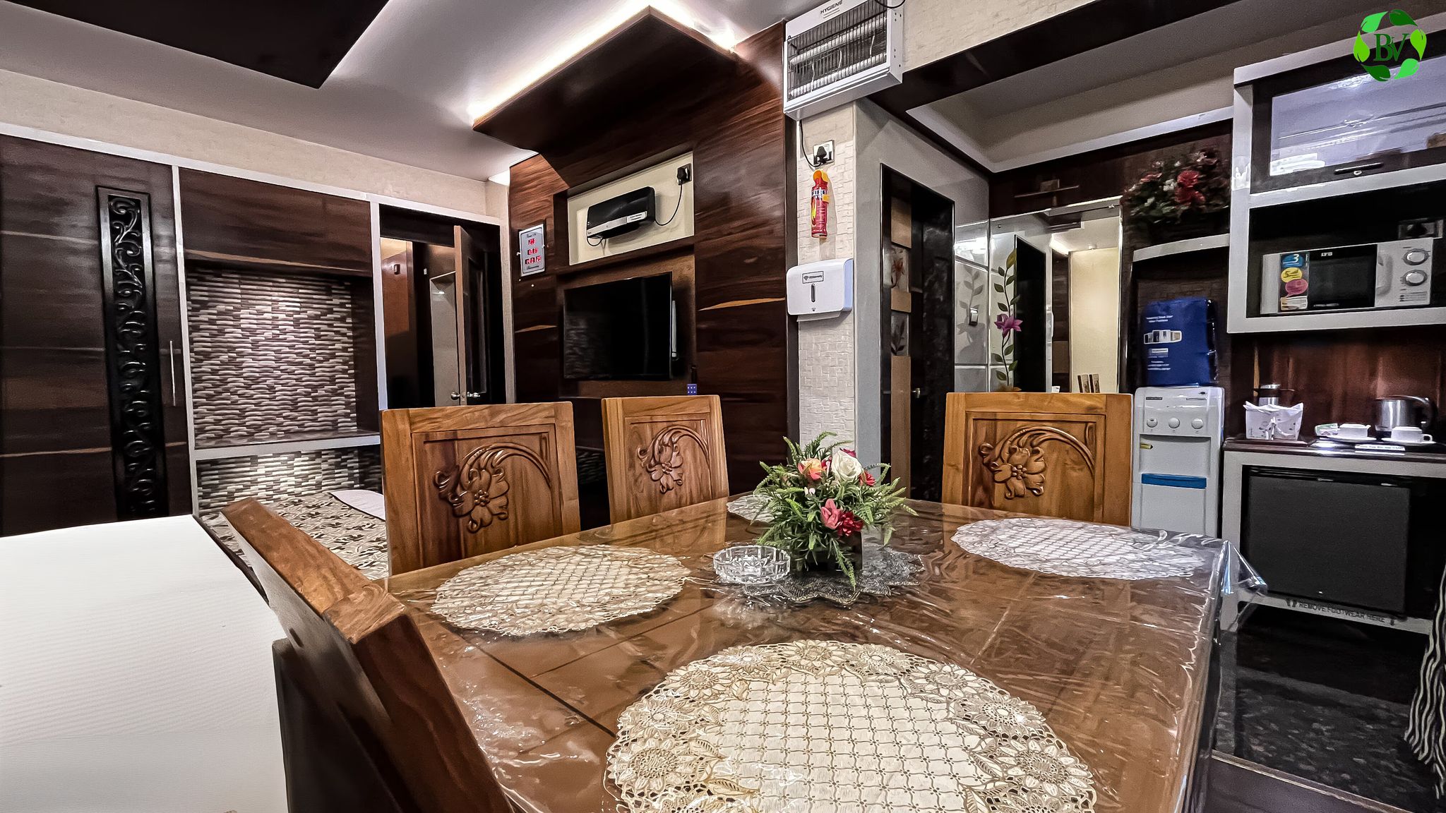 undefined Beverly Villa  5