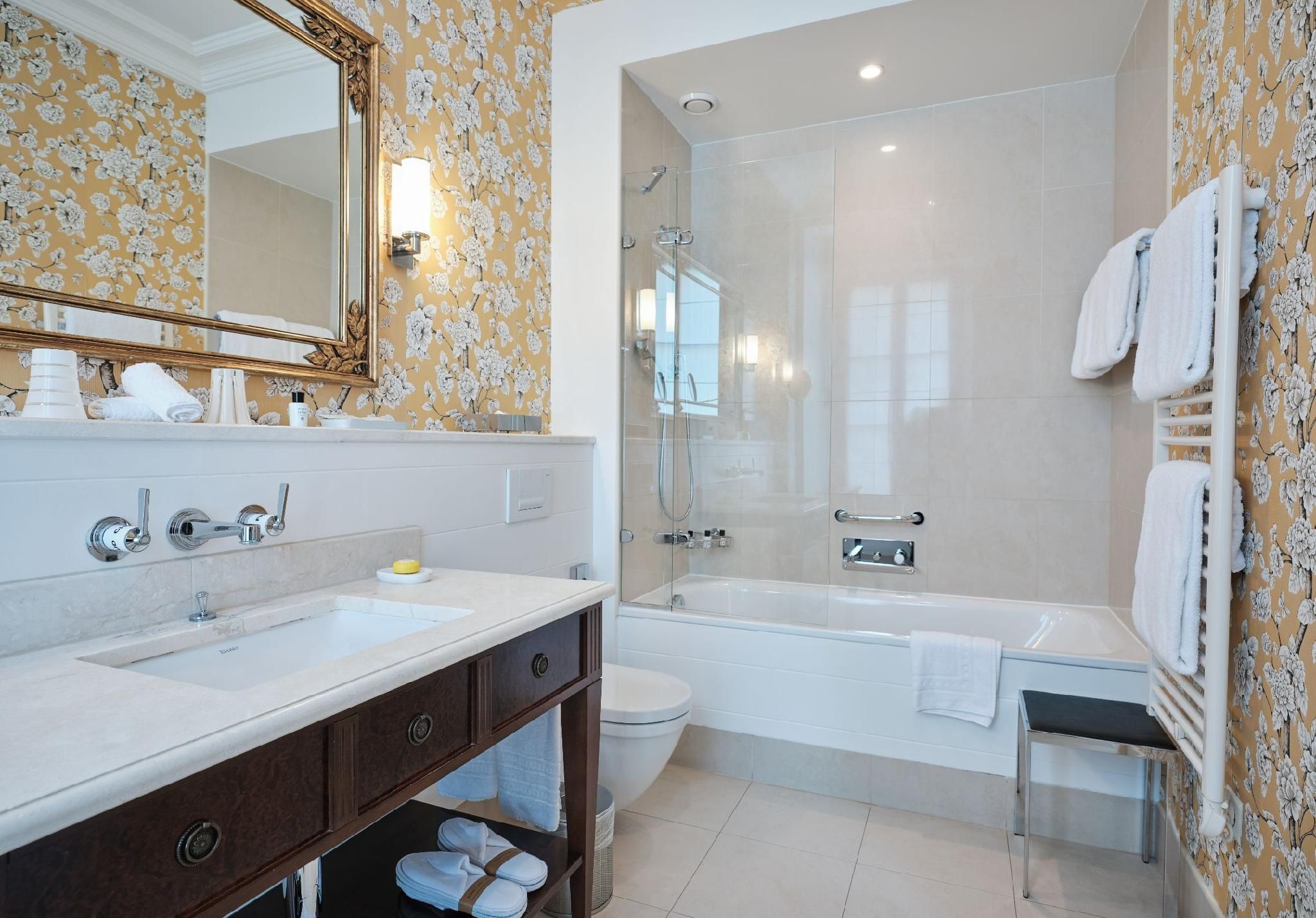 Deluxe City View Room