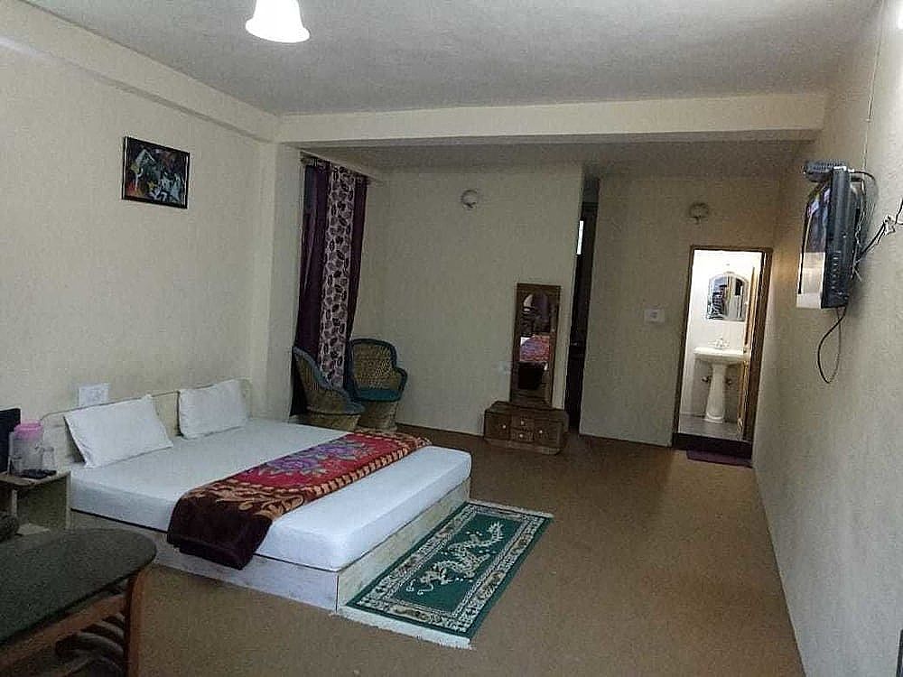 undefined Riverside Guest House 7