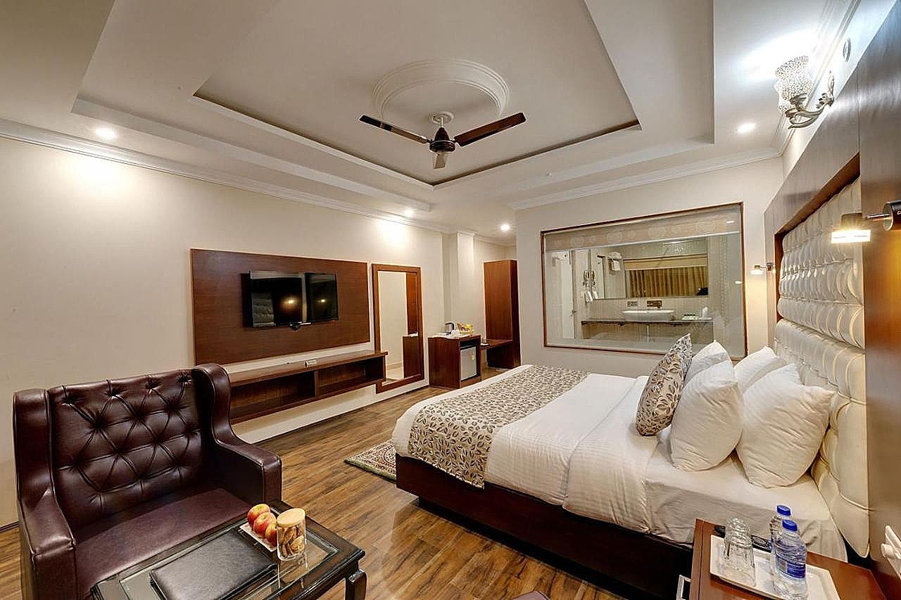 Family Room , Centrally Heated