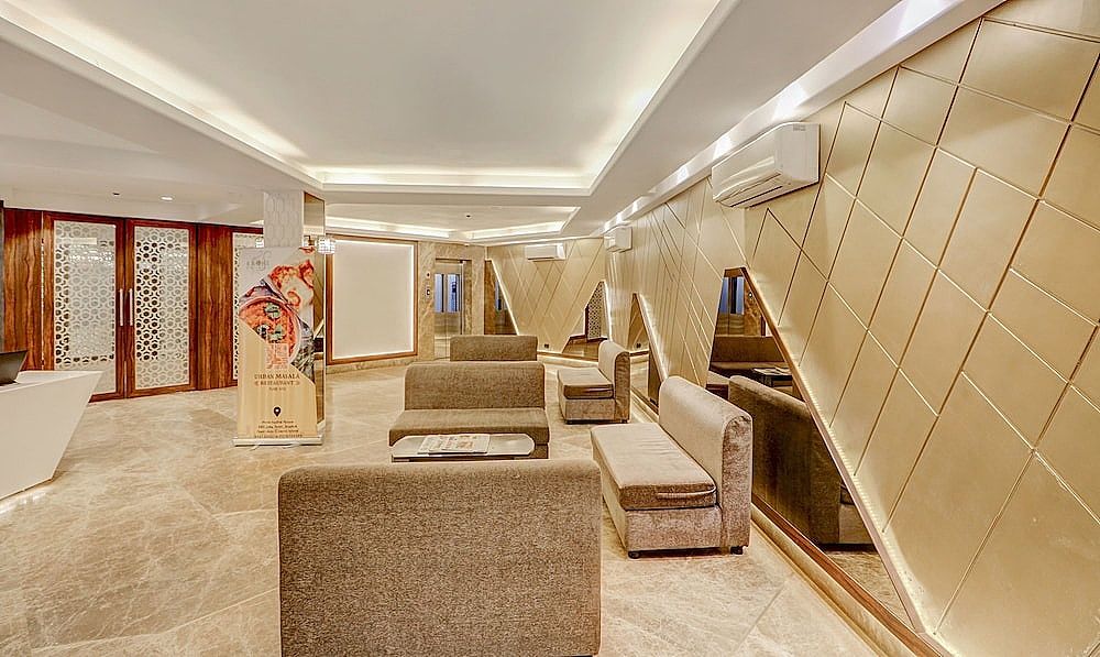 undefined Treebo Radhe Palace, Lake Town 3