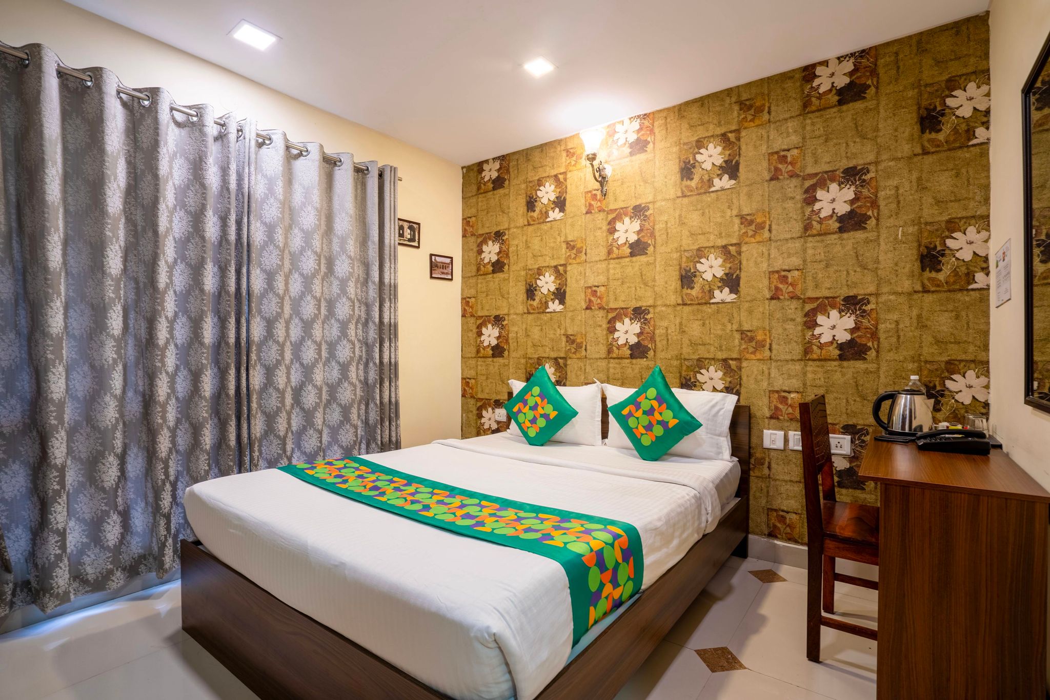 Treebo Srico, Banjara Hills Economy Room 3