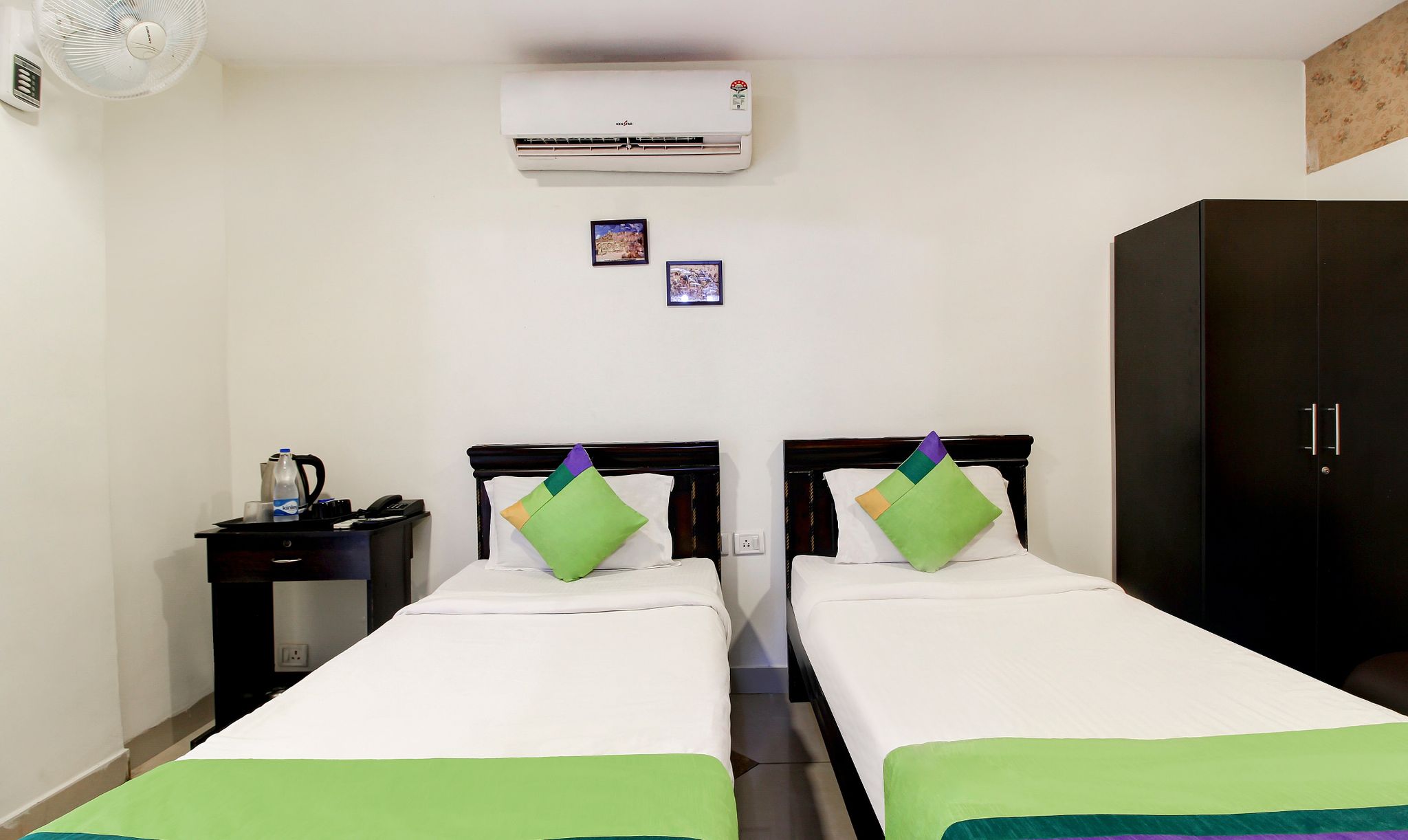 Treebo Srico ,Banjara Hills Standard Double Room 5