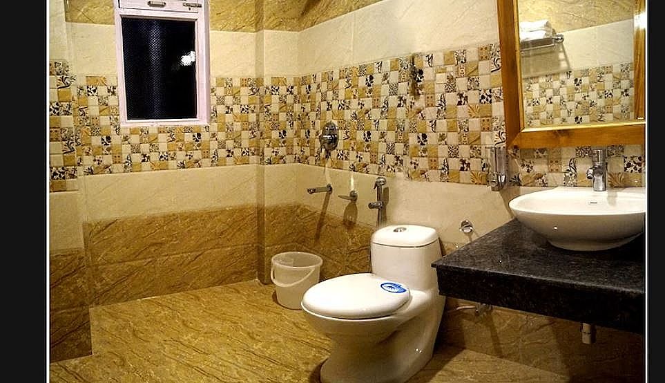 Snow Country Manali DELUXE ROOM - WITHOUT BALCONY 6