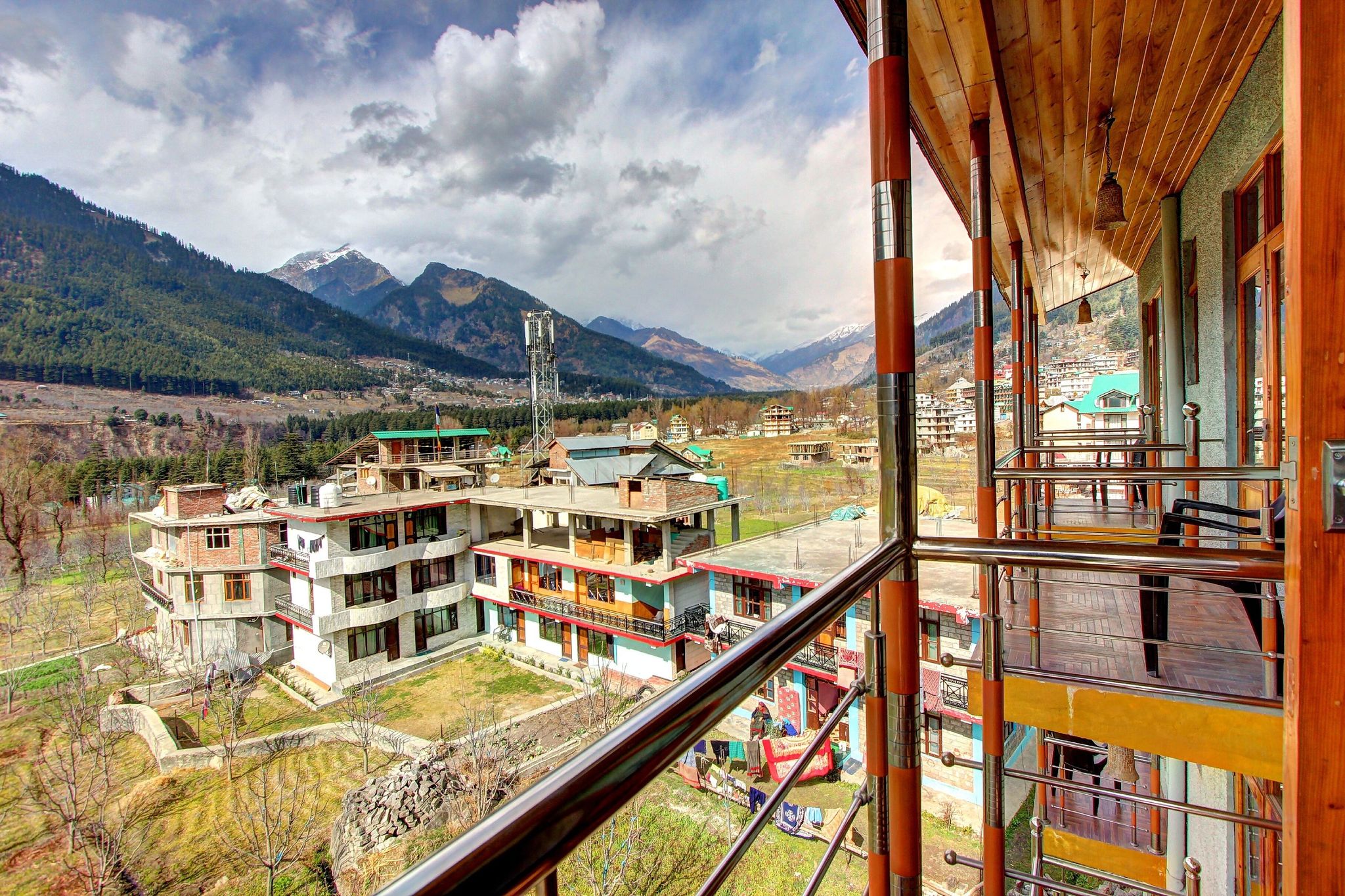 Snow Country Manali