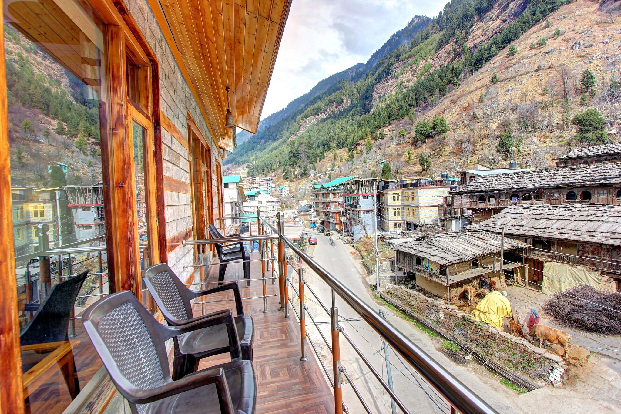 Snow Country Manali