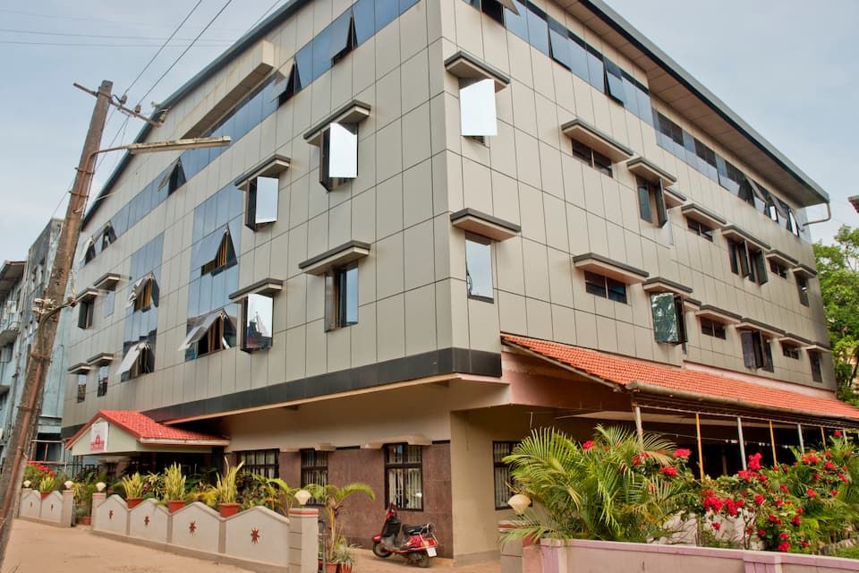 Itsy Hotels Hill Town, 500 Mtrs From Madikeri Fort overview