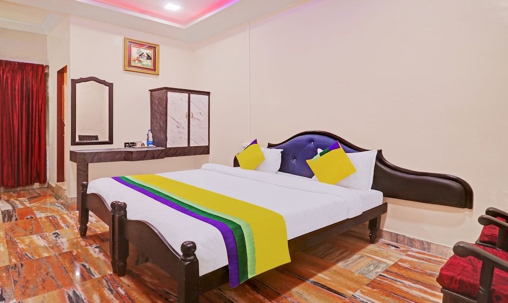 Itsy Hotels Hill Town, 500 Mtrs From Madikeri Fort Standard Double Room