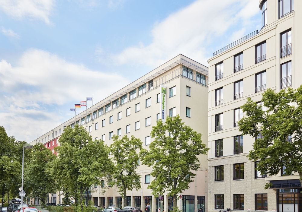 undefined Holiday Inn Express Berlin City Centre by IHG 7