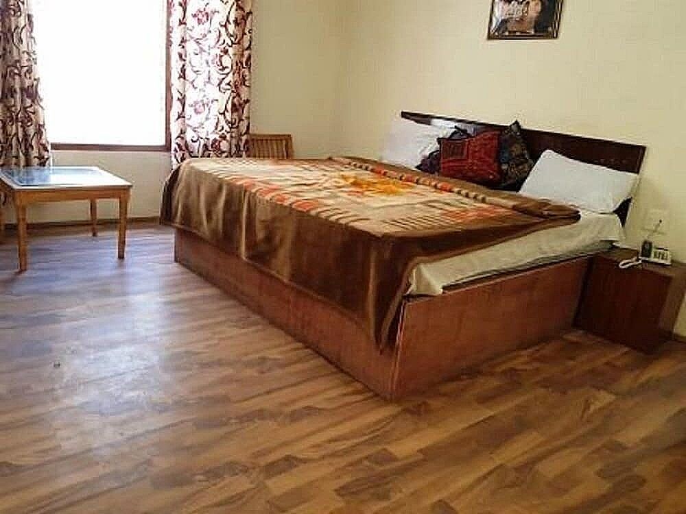 Janghu Hotel And Restaurant