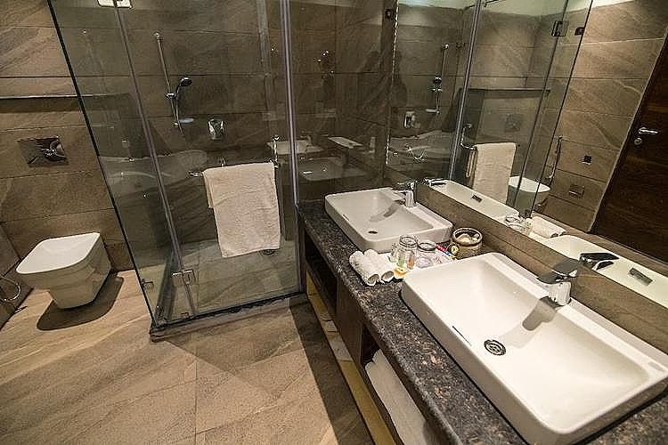 Royal Suite with Jacuzzi