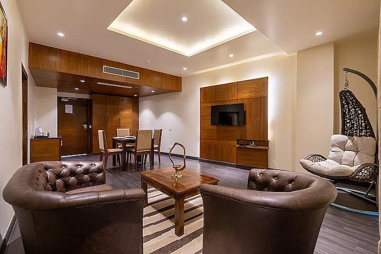 Royal Suite with Jacuzzi