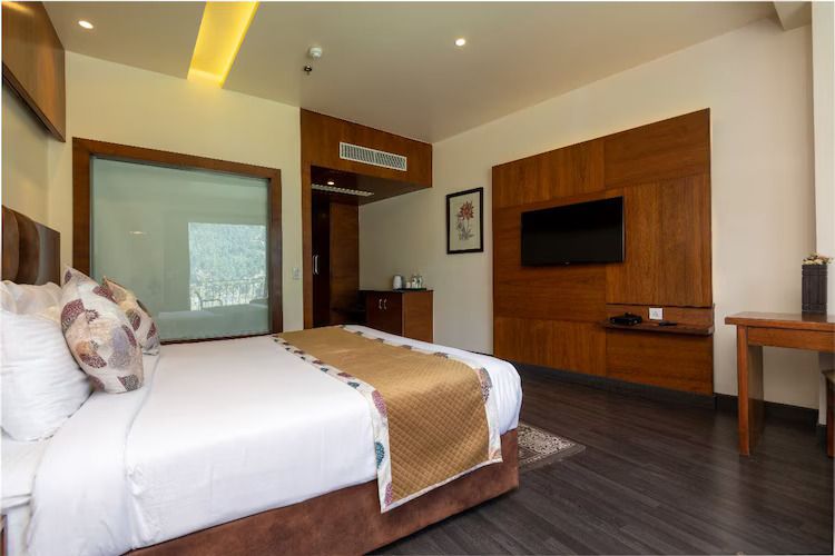 Executive Deluxe with Mountain View