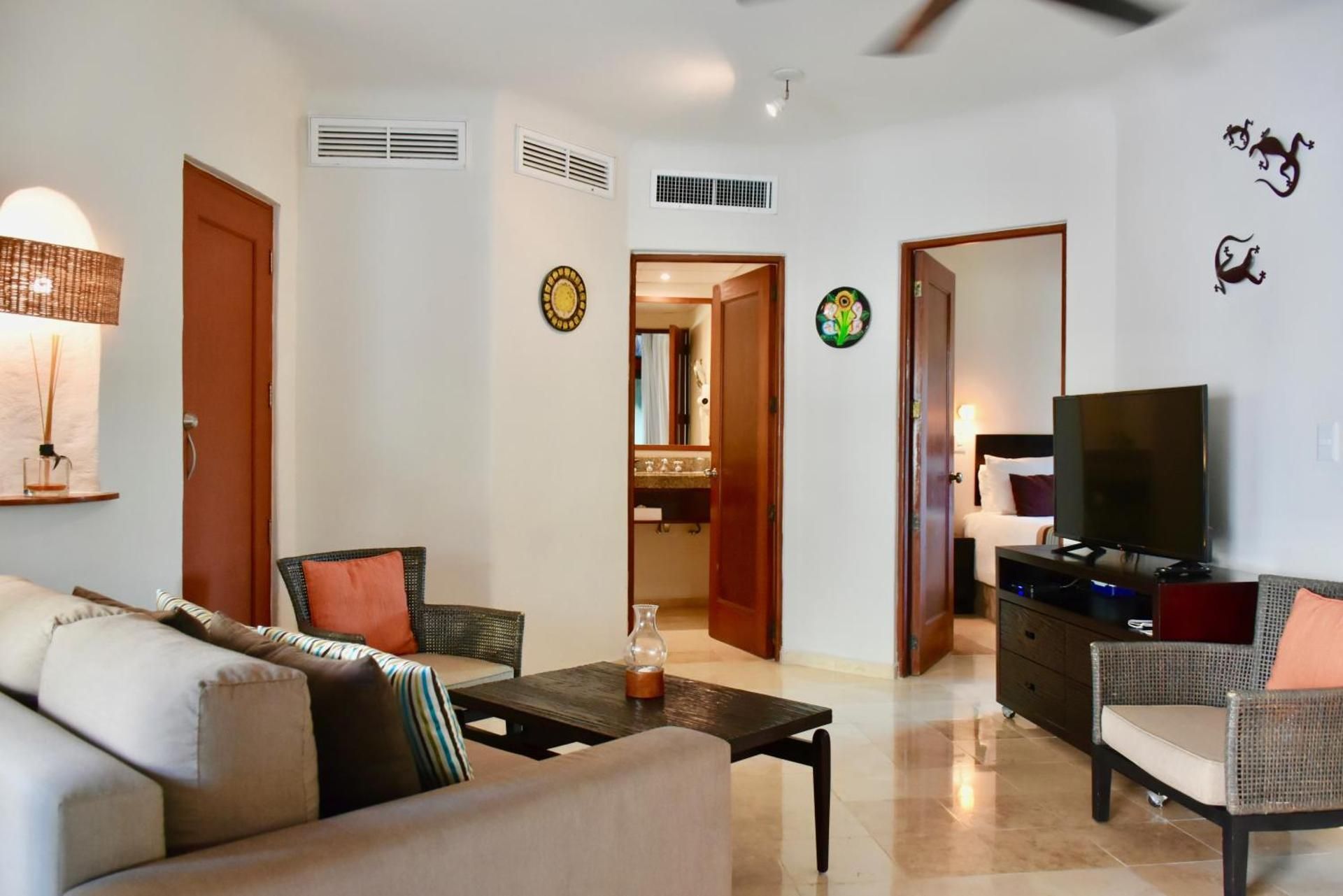 1 Bedroom Suite