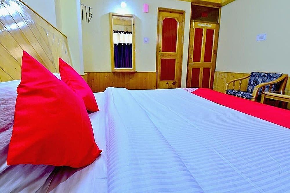 FabHotel Orchard Retreat Deluxe Room 5