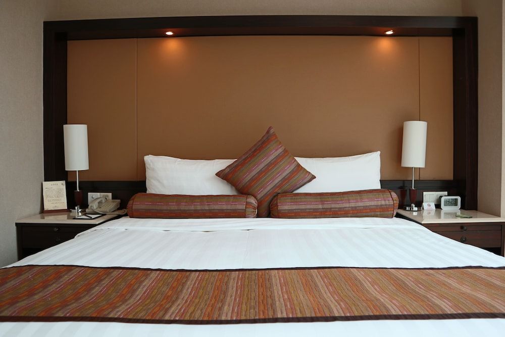Suite, 1 King Bed, Non Smoking