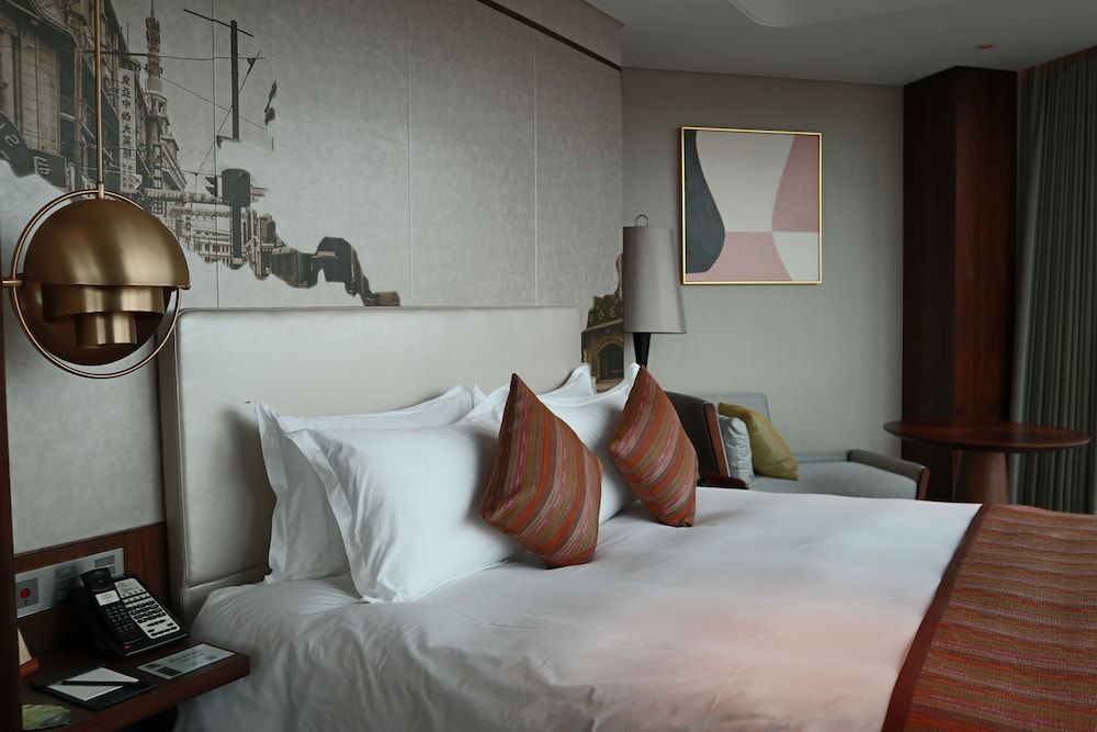 undefined Howard Johnson Huaihai Hotel Shanghai 9