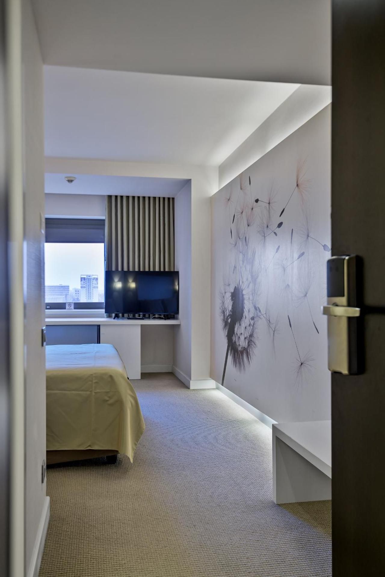 undefined Ramada Plaza by Wyndham Bucharest Convention Center 4