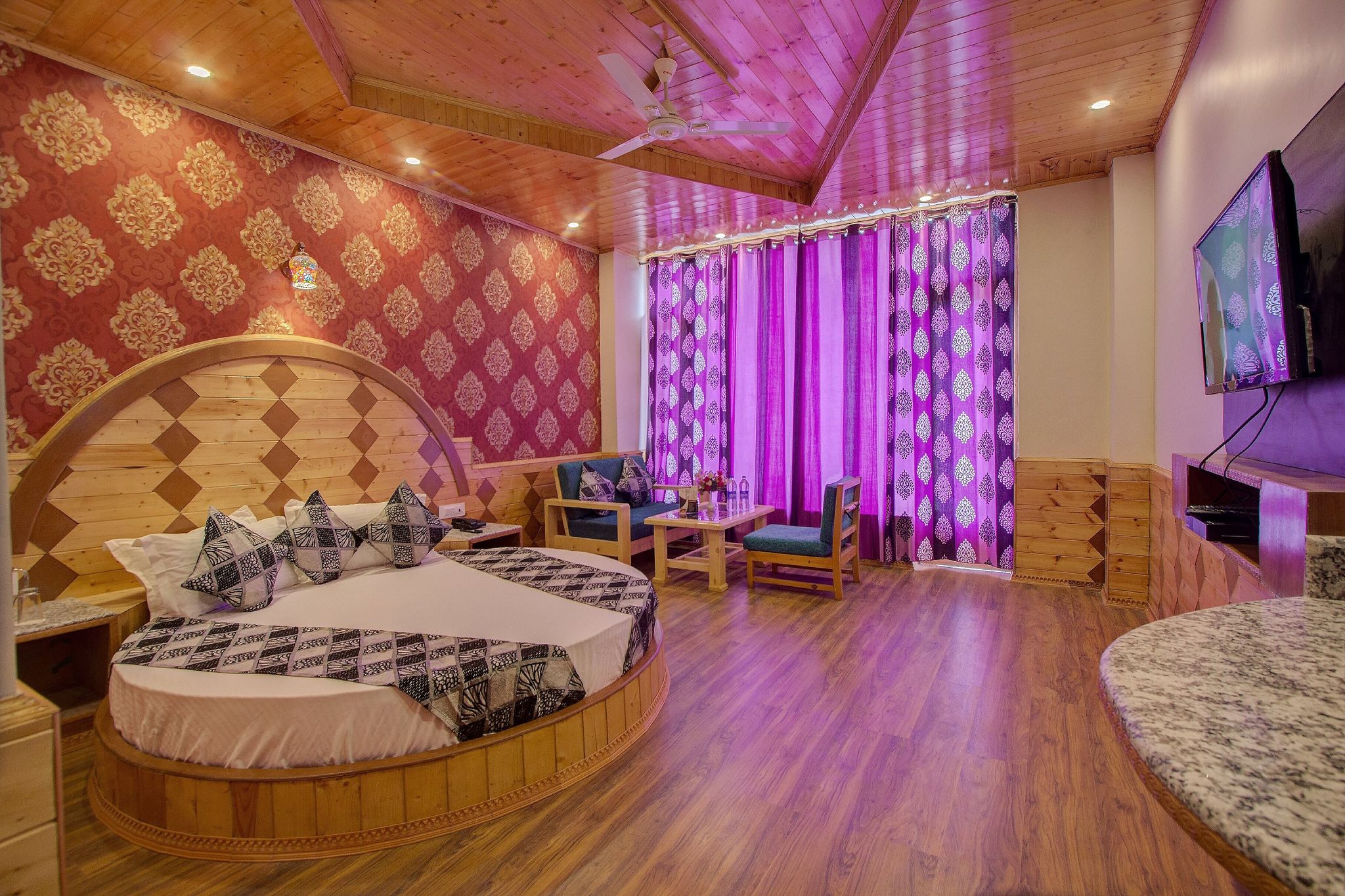 Honeymoon Room
